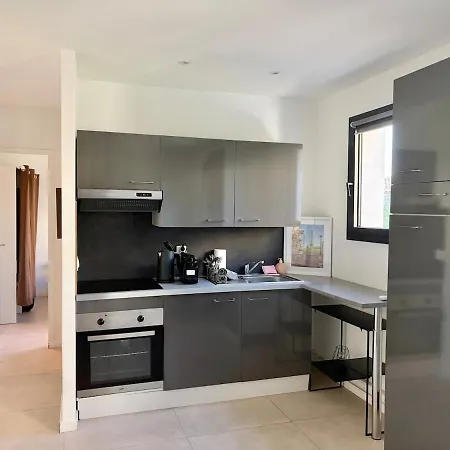 1 Chambre, Climatise, Parking * Saint-Raphaël